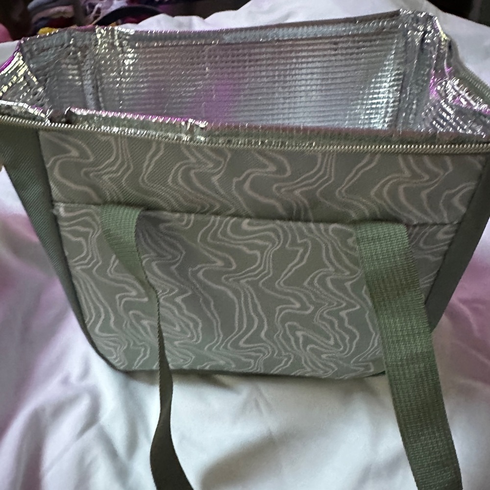 Lunch box